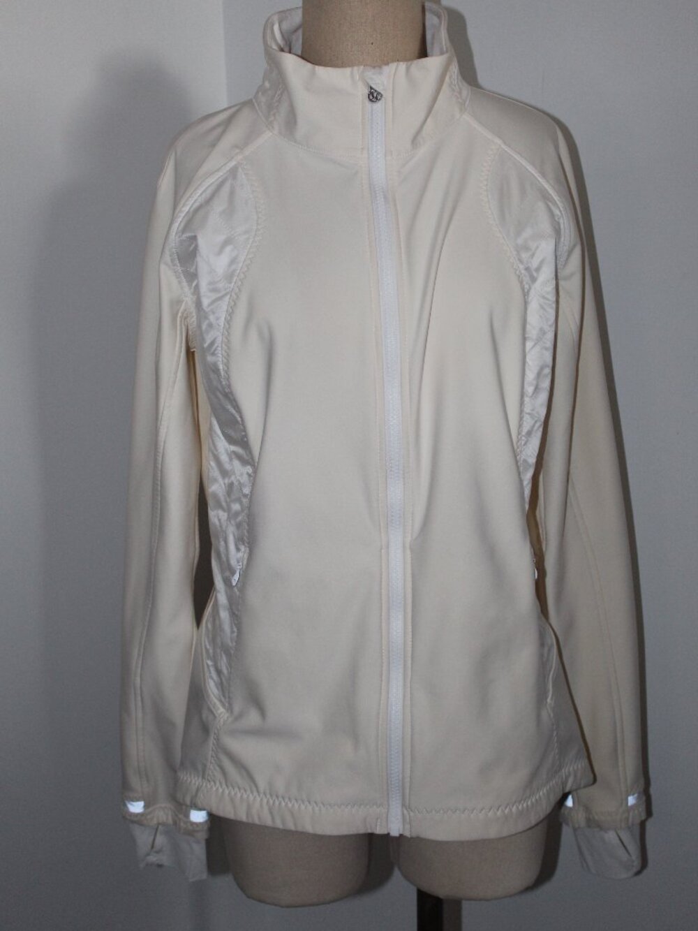 Lululemon High Neck Off White Zip Front Quilted Panel Jacket Thumb Holes 10